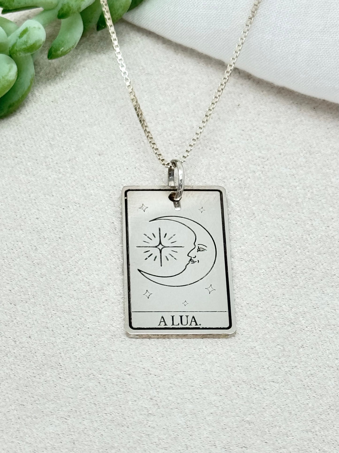 Colar Tarot A Lua